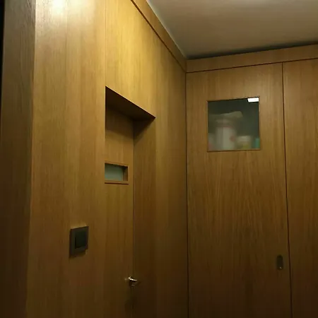 Ostrovni Apartament *